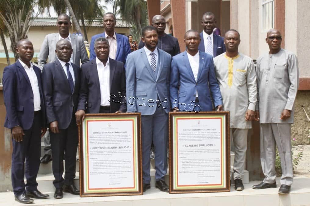 Académie Swallows & Liberty Sports Academy Delta Foot officiellement agréés