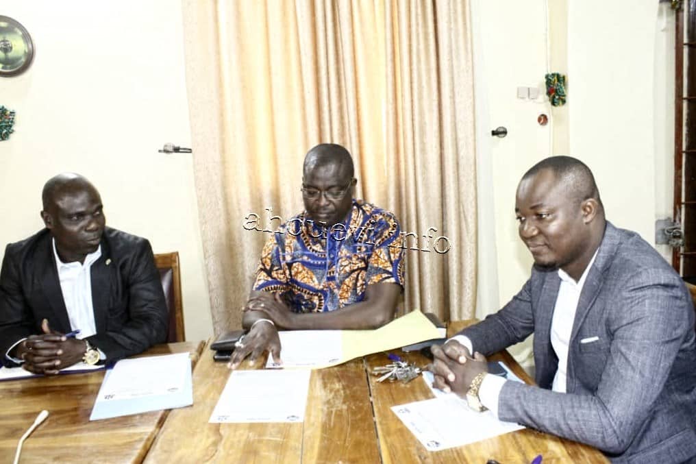 Le Gala 2023 regroupe les équipes de 6 institutions réparties en deux groupes.