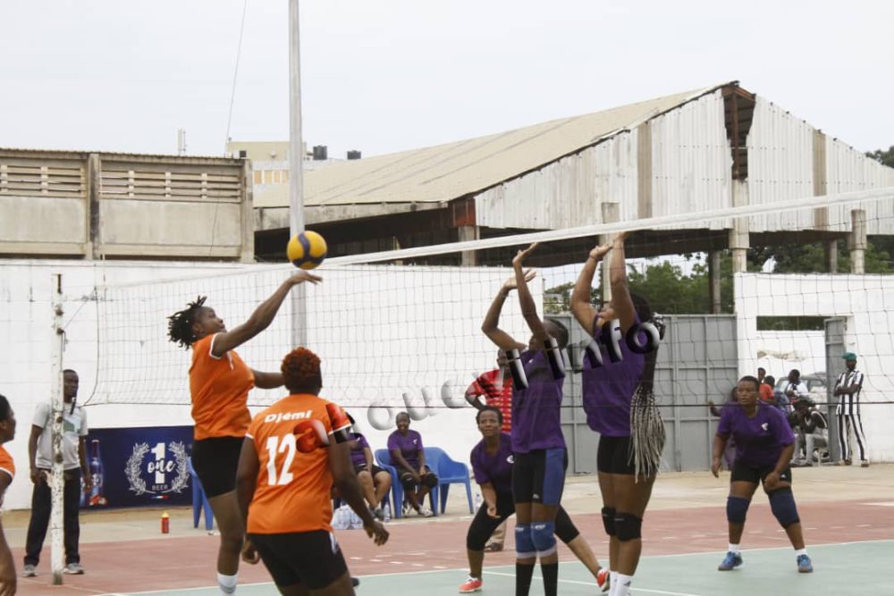 Spéciale 8 mars au volleyball à Lomé