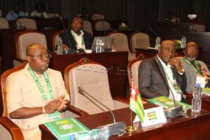 Que cette 16ème AGO, soit l’occasion de renforcer les balises de la compétitivité du Football des nations, et faire progresser notre zone dans le concert des associations membres de la CAF et de la FIFA. (Dr Lidi Bessi-Kama)