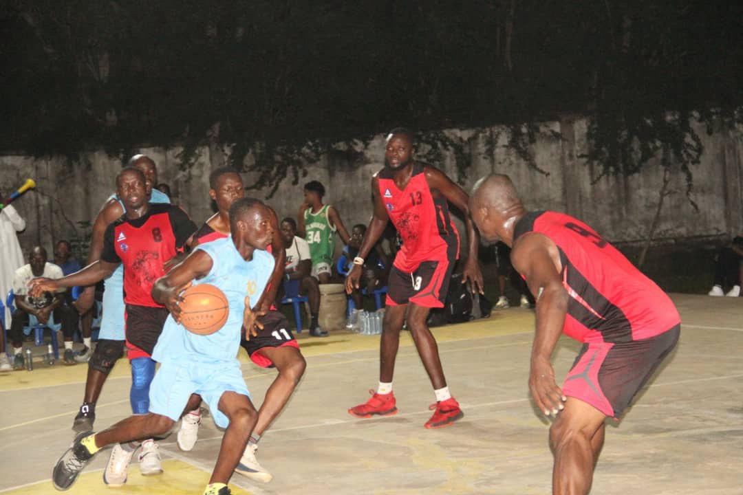 Team Basket (R) # MATADORS (B)