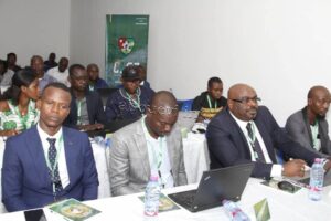 le système CLOP a pour but de mettre en place un cadre réglementaire pour les licences des clubs de football. 