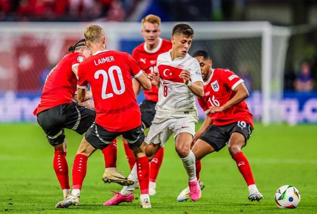 Cody Gakpo porte une fois encore sa sélection en ouvrant le score à la 19è sur une frappe puissante