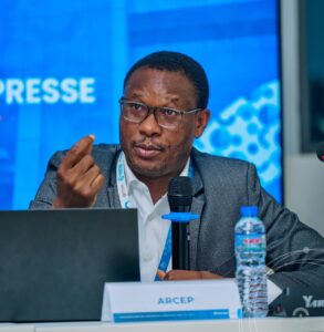 M. Ouro-Agoro Kader, Directeur juridique et protection des consommateurs