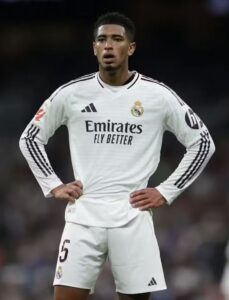 Vini dribble moins, Belligham dans un rôle différent depuis la signature de Kylian Mbappé, n’impacte plus le jeu par ses passes décisives et ses buts.