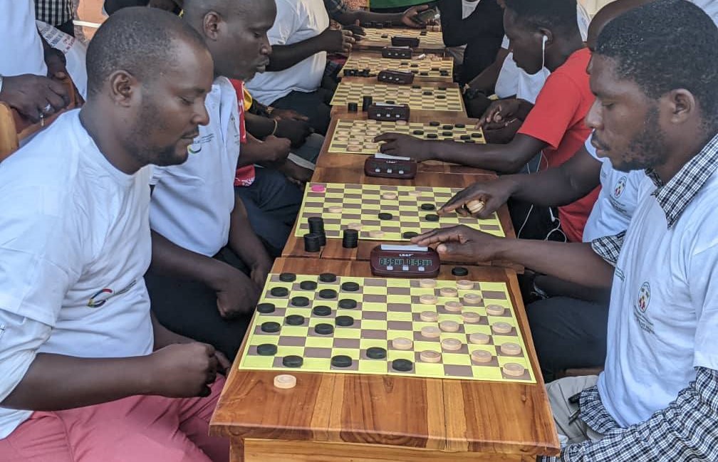 MENSAH-ETSI Sélom Cléva (G) et LAMESSI Polycarpe (D)