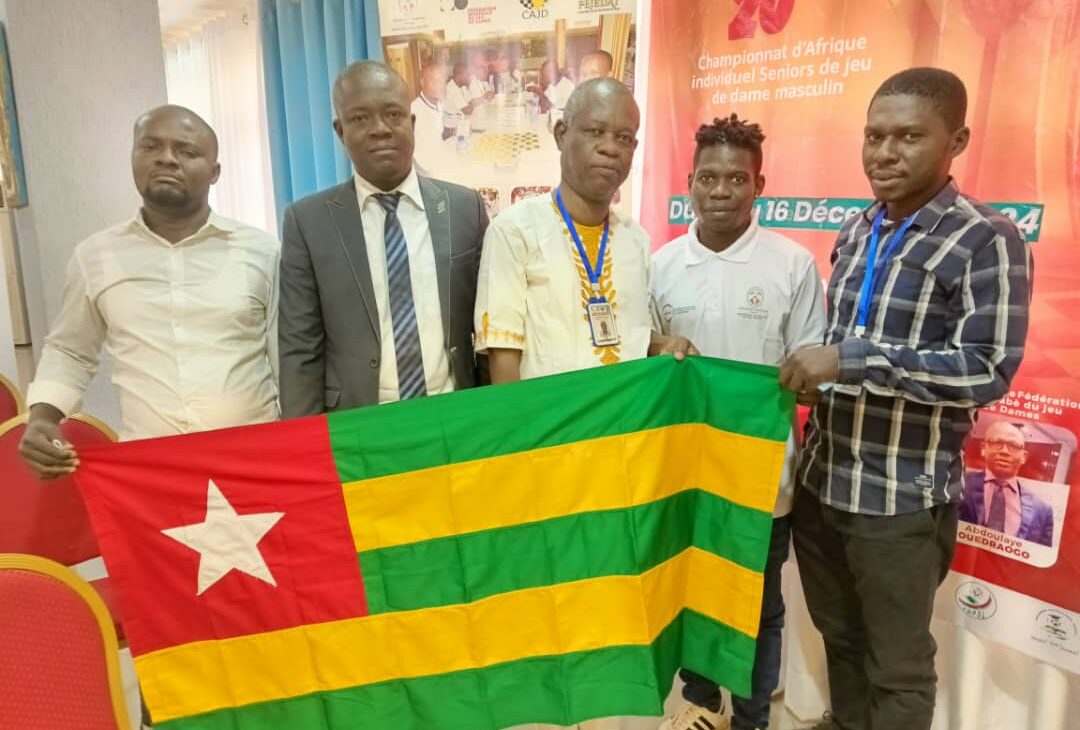 Lamessi Polycarpe a réalisé une performance historique en obtenant un match nul (1-1) contre le Grand Maître International (GMI) Ndjofang Jean Marc, le champion camerounais le plus titré d’Afrique. 