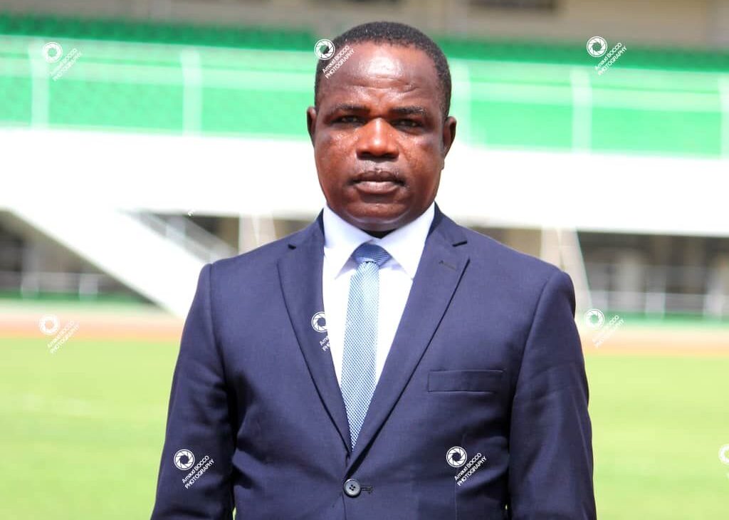 il tend la main à ses adversaires pour collaborer au développement du football local.