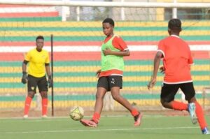 Valérie Koumassi en séance d’entraînement des Éperviers dames 