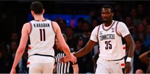 UCONN atteint ainsi une nouvelle fois les ½ finales qu’il n’a d’ailleurs plus jamais manqué depuis son retour à ce niveau en 2021