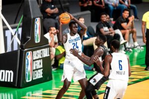 Khaman Maluach lors de son expérience BAL avec City oilers d'Ouganda