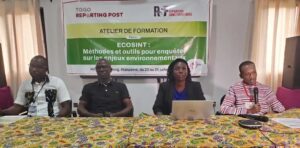 Vue de la Table d'honneur  lors du lancement de la formation