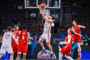 Alperen Sengun (23 ans) sociétaire des Houston Rockets (NBA) a étalé tout son talent en réalisant un triple double ((19 points, 12 rebonds, 10 passes décisives). 