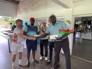 Le duo Daniel-Franck recevant leurs prix 