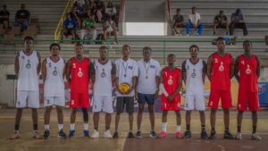 Team Ghost (B) vs Team Free Mind (R)