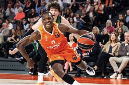 Valence se qualifie pour la première fois au Final 4 en dépit de l'expérience du Panathinaïkos, 7 fois champion.