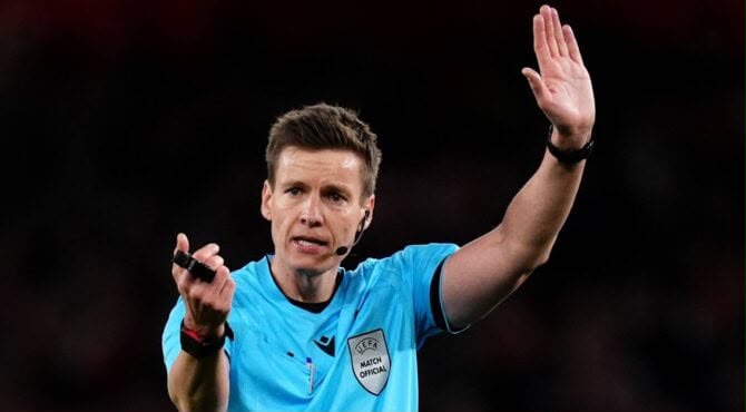 Mais accuser l'arbitrage de cette finale, c'est se tromper de combat.