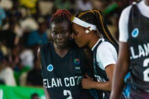 L’internationale Togolaise Elisabeth Afetse et sa coéquipière Stivine Tchiakpe