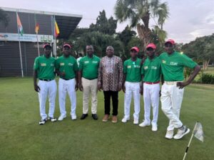 La délegation togolaise avec le président de l'AGC Johnson Omolo